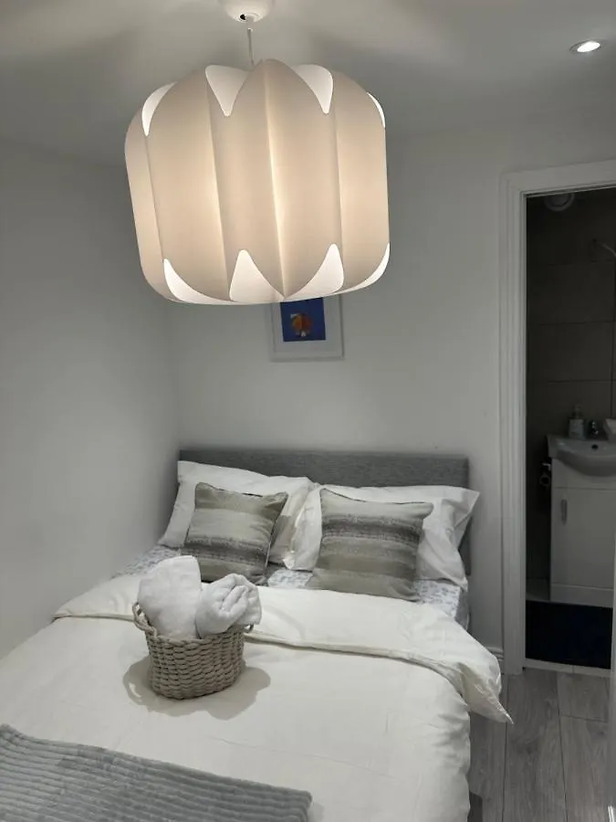 Achievers Apartment Dublin 0*,